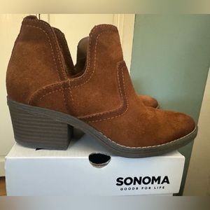 Suede booties size 7 style “woodcut” color brown “whiskey”